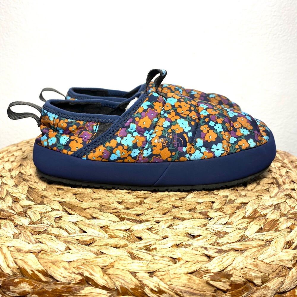 The north face thermoball traction floral